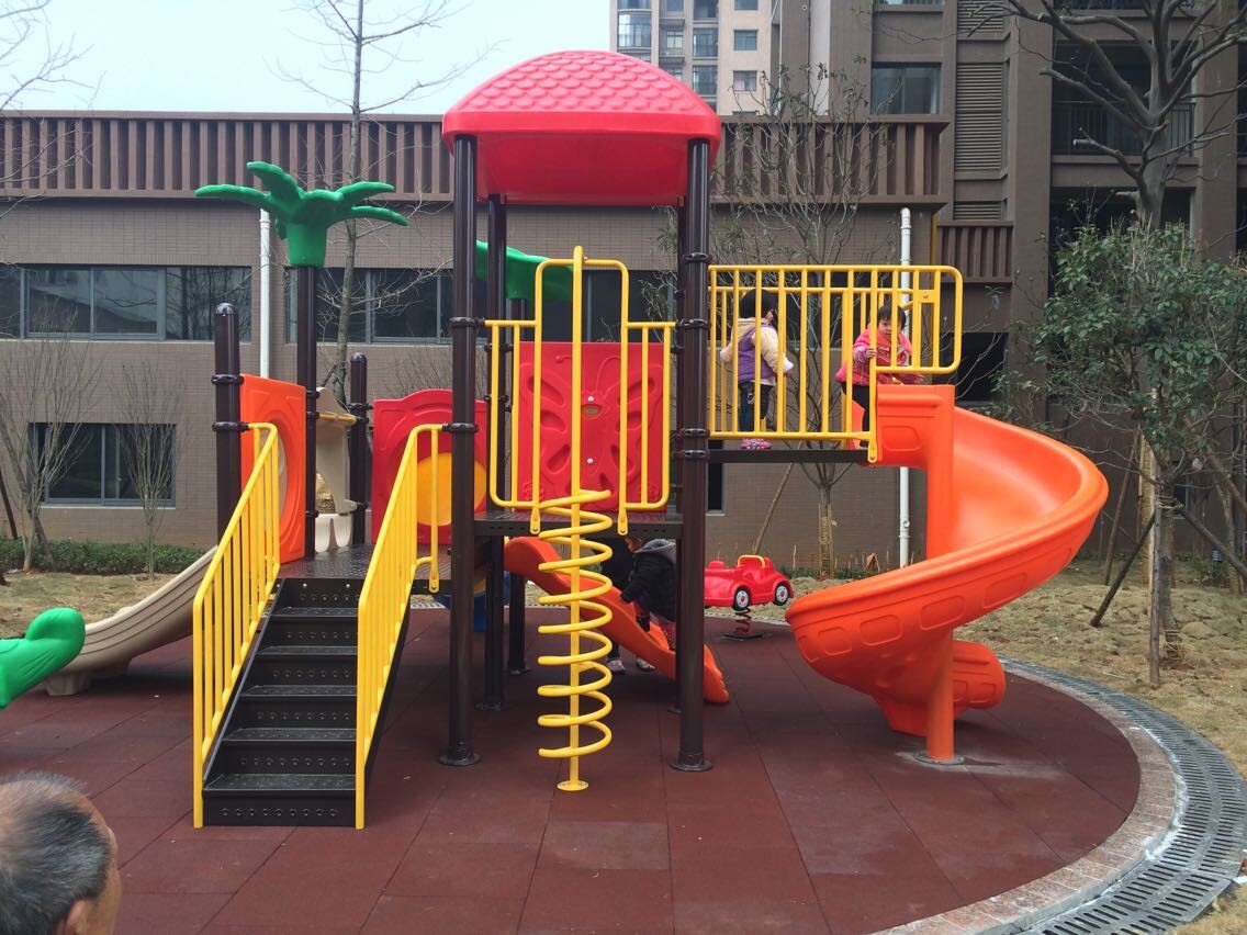 2014通用国际社区户外游乐设备案例