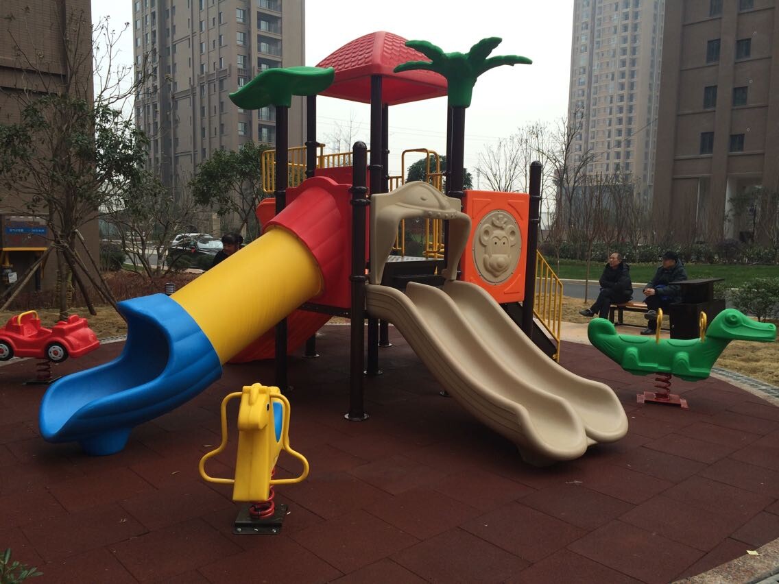 湖南户外健身器材,长沙儿童游乐设施,塑胶跑道施工,公园椅垃圾桶